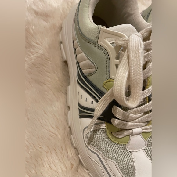 Zara Chunky Lace up Tennis Shoes - Picture 5 of 16